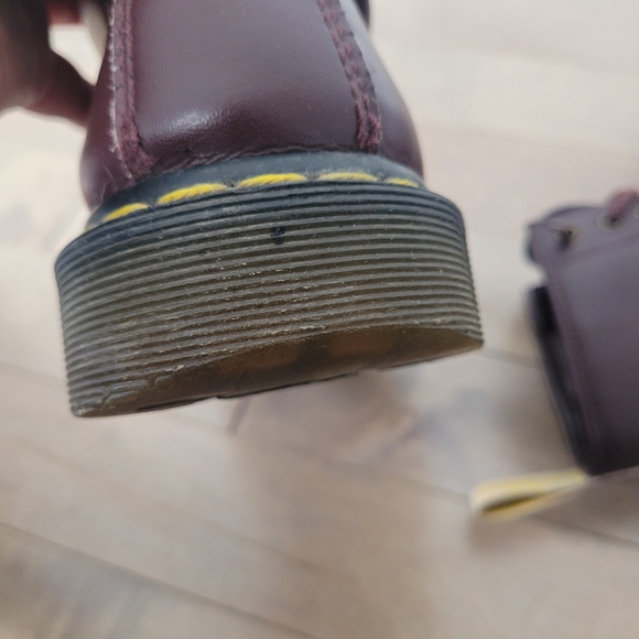 Doc Martens brown vegan 8-eye boots in Size 10 - Picture 9 of 15